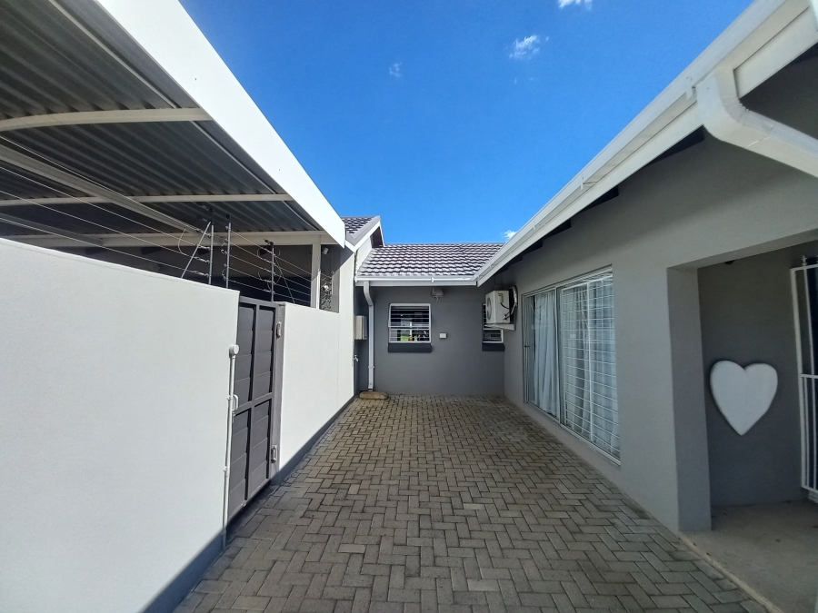 4 Bedroom Property for Sale in Bergsig Free State